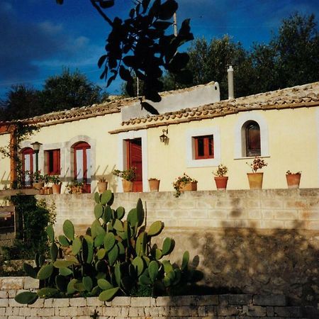 La Suma Sumalia Bed & Breakfast Noto Dış mekan fotoğraf
