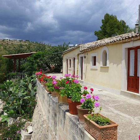 La Suma Sumalia Bed & Breakfast Noto Dış mekan fotoğraf