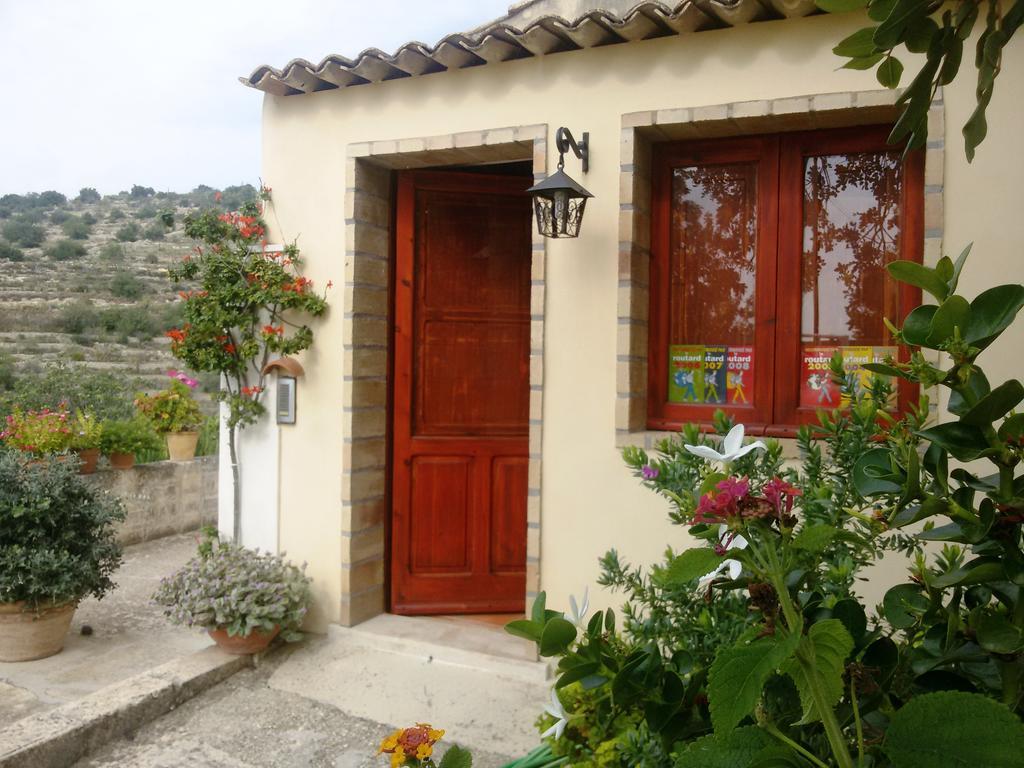 La Suma Sumalia Bed & Breakfast Noto Dış mekan fotoğraf