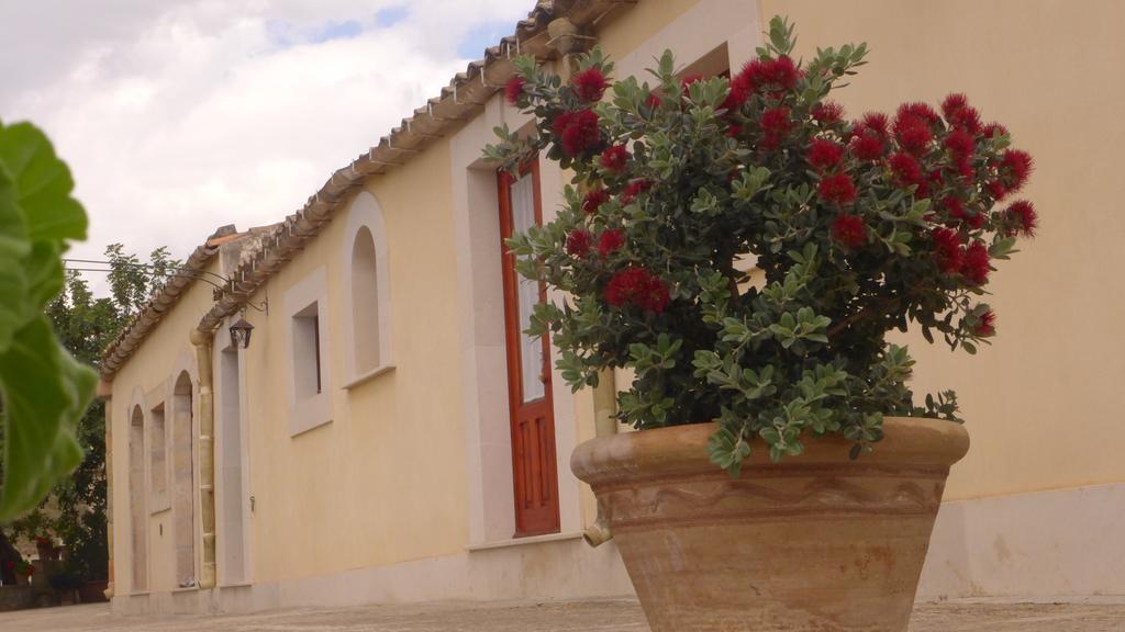 La Suma Sumalia Bed & Breakfast Noto Dış mekan fotoğraf